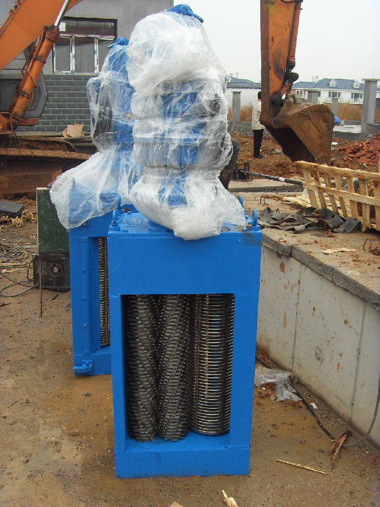 粉碎型格柵機(jī)