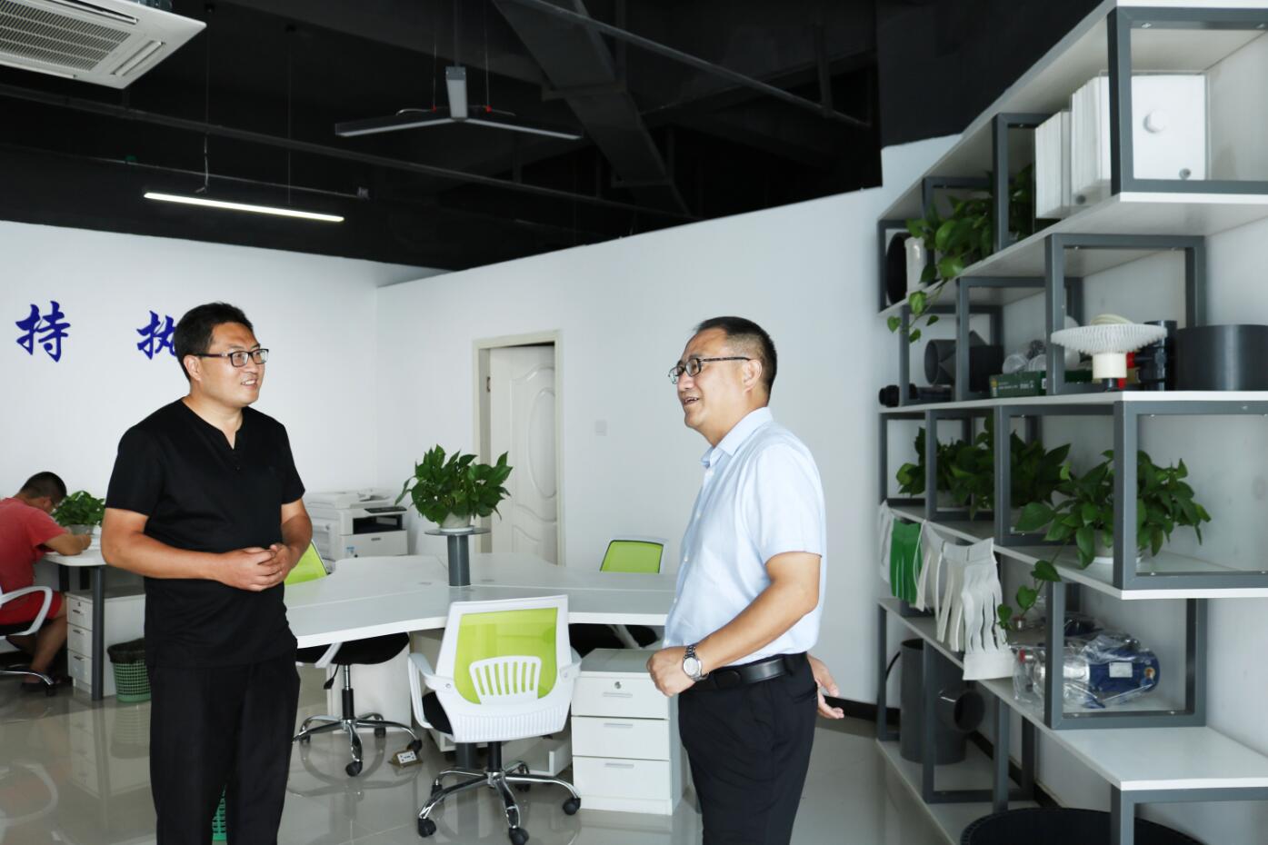 重慶市大渡口區(qū)領(lǐng)導(dǎo)蒞臨公司考察指導(dǎo)